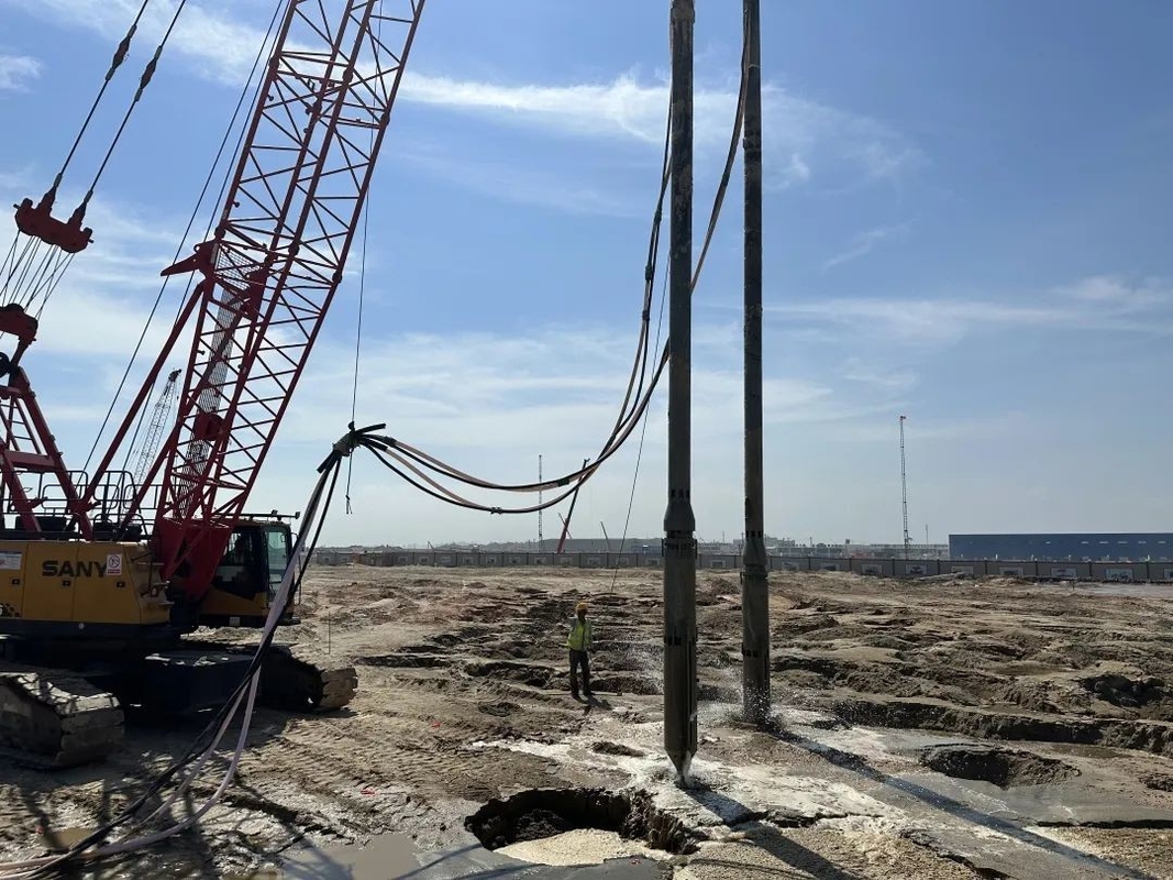 Pile Driver Vibro Compaction Ground Improvement Pile Vibroflotation 180kw For Soft Soil Ground