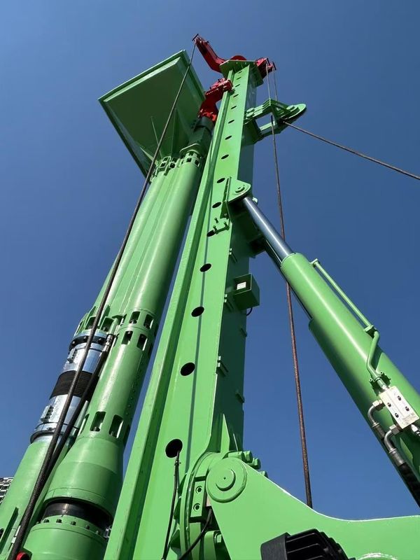 Βελτίωση των συνθηκών εδάφους με εξοπλισμό Vibroflot για να κατασκευάζονται δοχεία από ανθεκτικό χάλυβα άνθρακα σε περιβάλλον 0-50°C