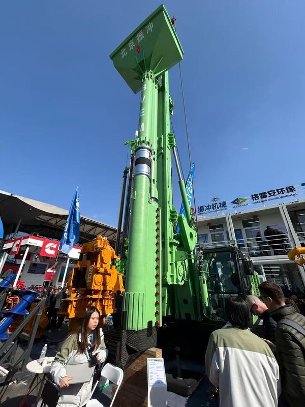 Βελτίωση των συνθηκών εδάφους με εξοπλισμό Vibroflot για να κατασκευάζονται δοχεία από ανθεκτικό χάλυβα άνθρακα σε περιβάλλον 0-50°C