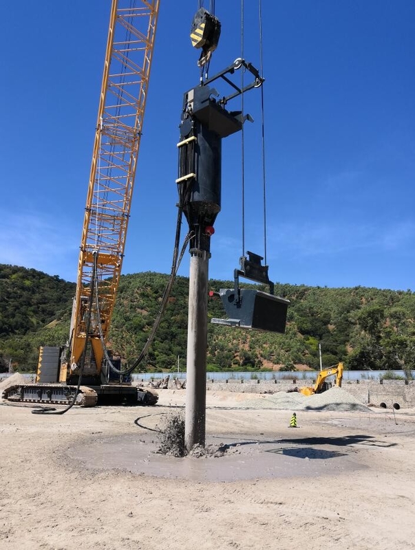 Γερανών τύπων διπλό δοχείων βάθος 24m σωρών Bfs Vibroflotation εργασμένο 180kw